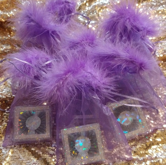 Eyelashes - Picture 2 of 2